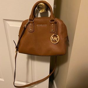 Michael Kors Shoulder Bag with detachable strap!